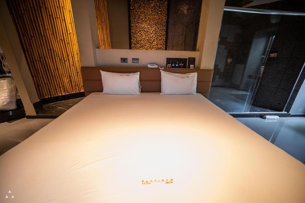 Motel Platinum 론드리나 외부 사진